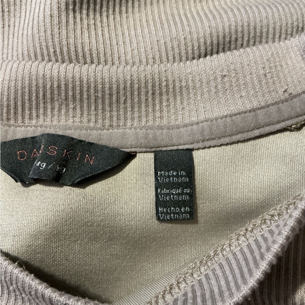 Danskin Beige Ribbed Top XL - Picture 7 of 8